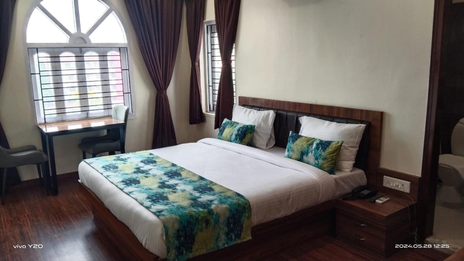 Hotel Kolkata Luaran gambar