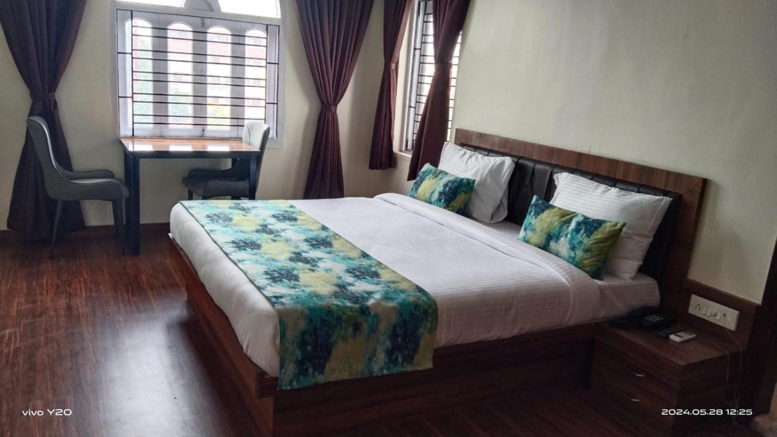 Hotel Kolkata Luaran gambar